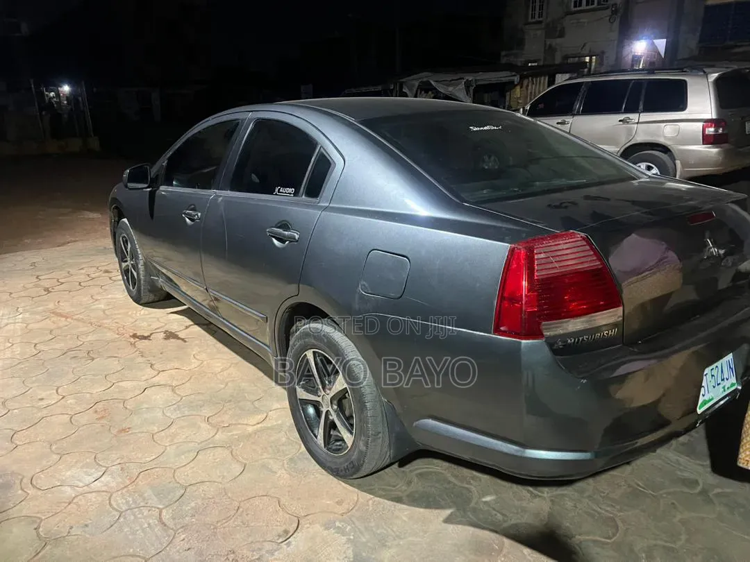 Toyota Highlander V6 2005 Gold