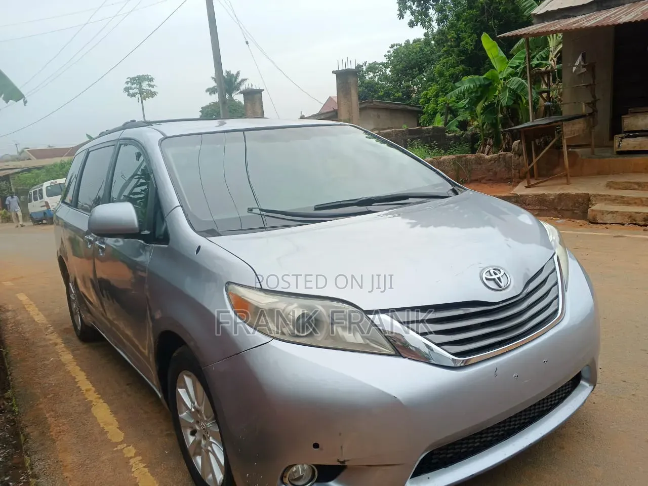 Toyota Sienna 2012 Silver