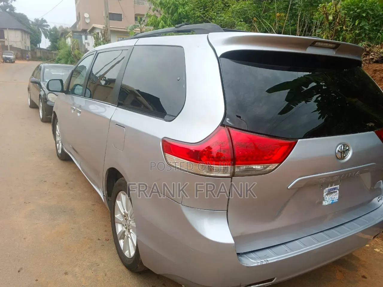 Toyota Sienna 2012 Silver