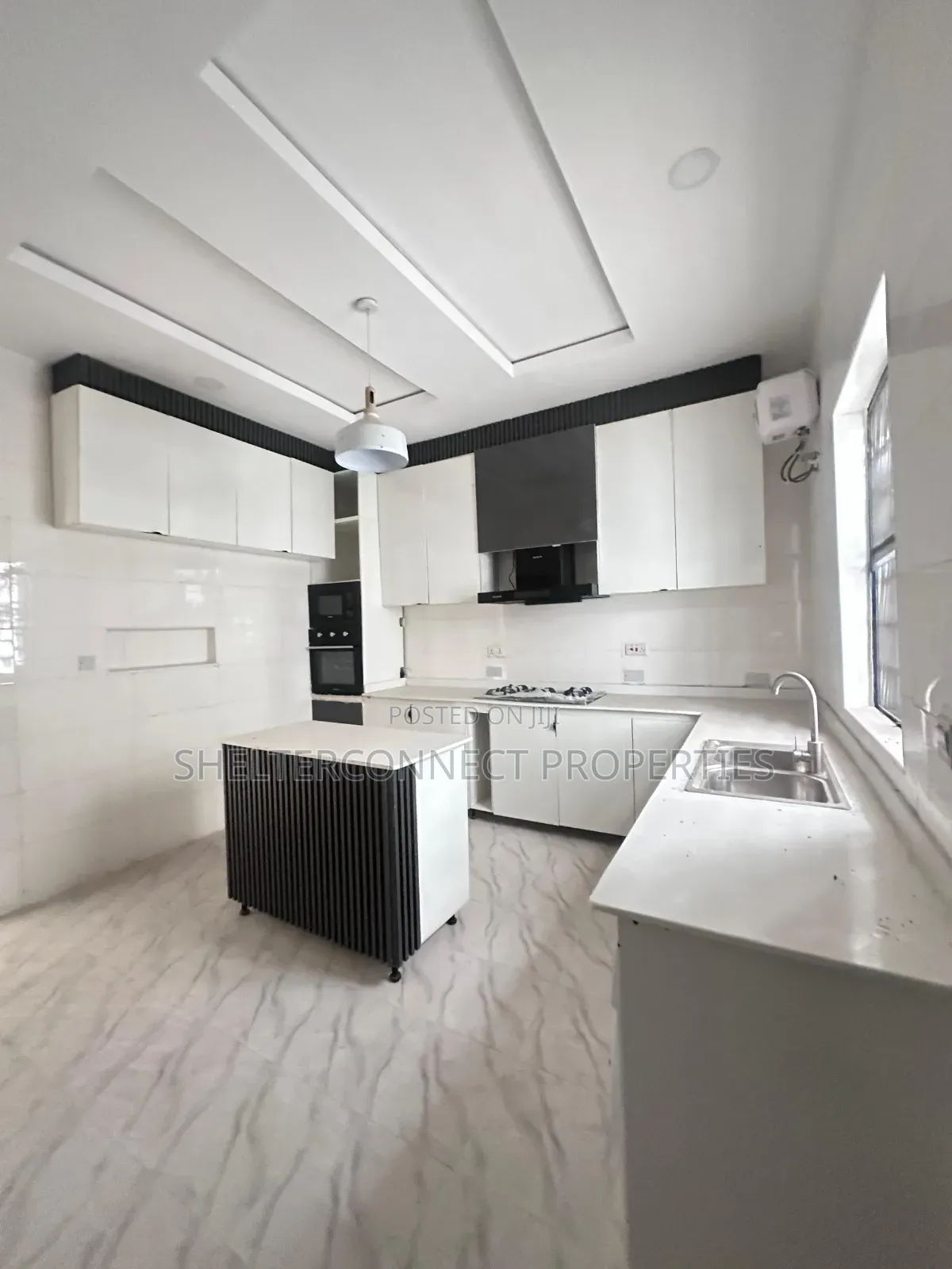 4bdrm Duplex in Lekki Expressway for sale