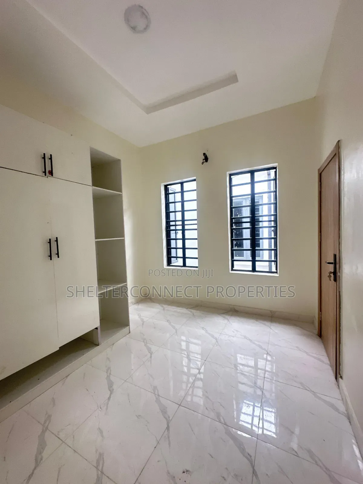4bdrm Duplex in Lekki Expressway for sale