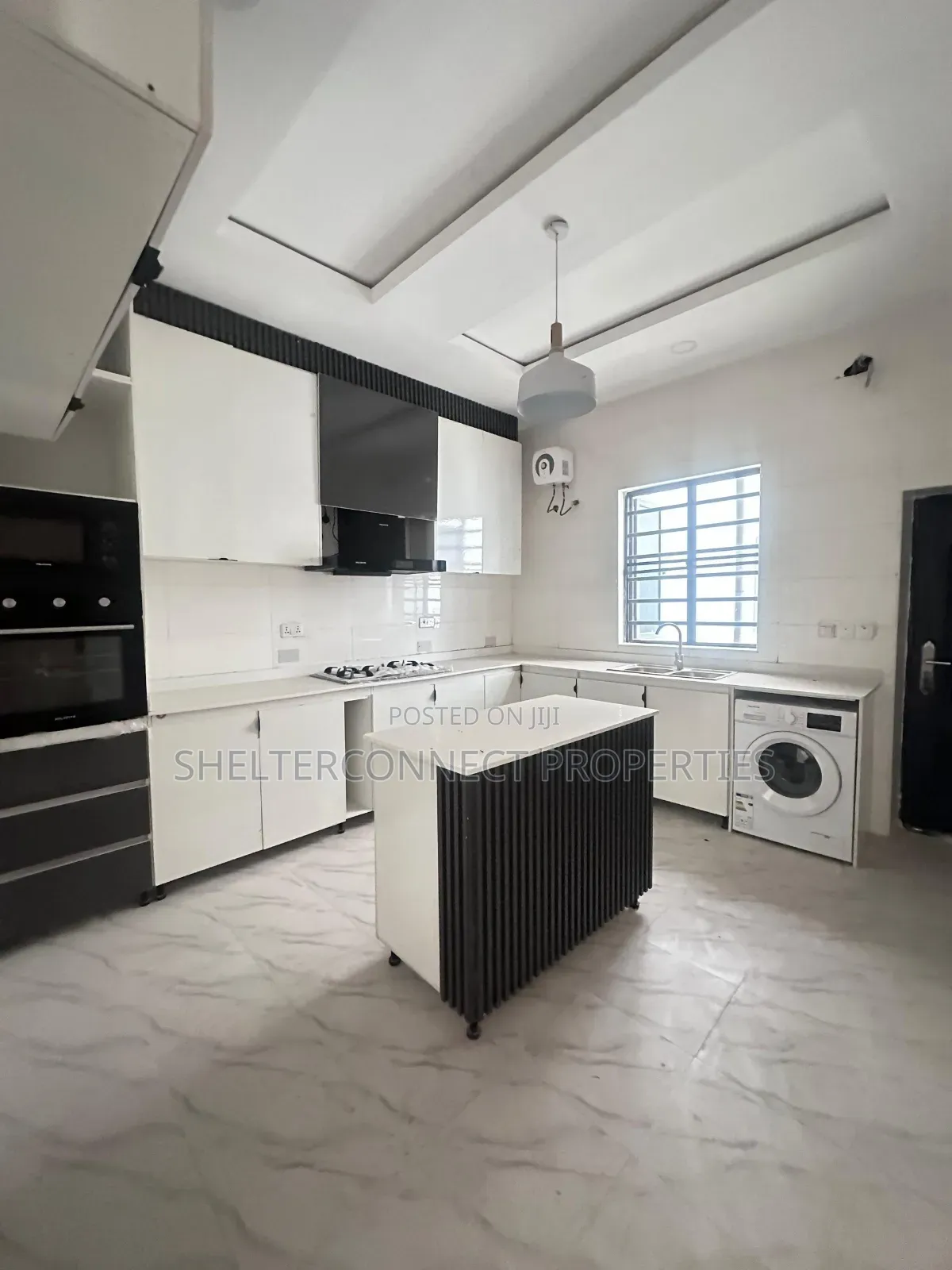 4bdrm Duplex in Lekki Expressway for sale