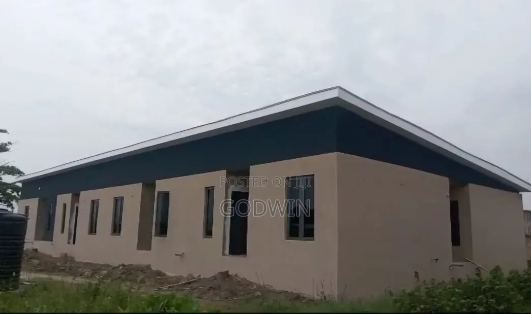 3bdrm Bungalow in Many Estate, Agric for sale