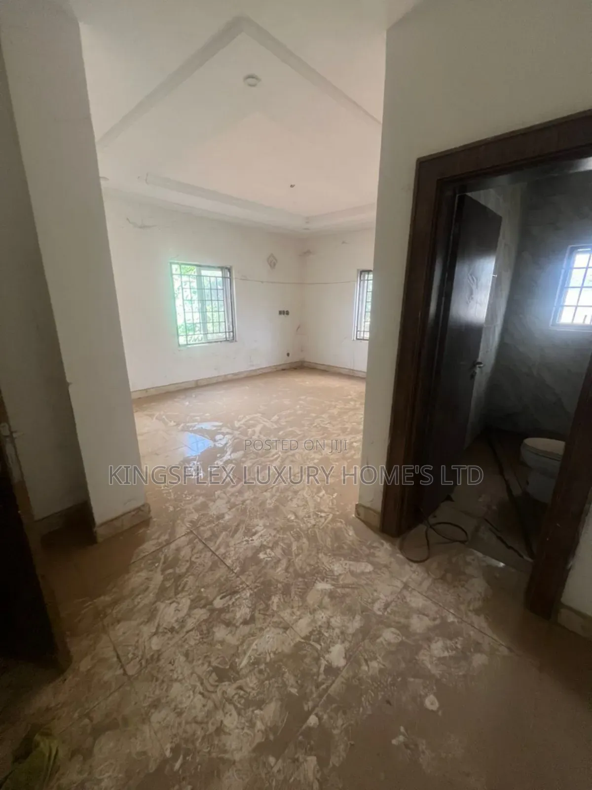 4bdrm Townhouse/Terrace in Estate, Jahi for sale