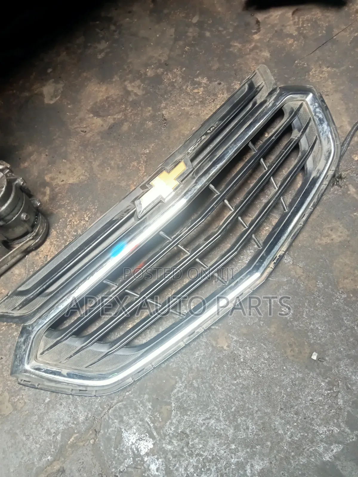Clean Tokunbo Front Grille for Chevrolet Equinox (Original)