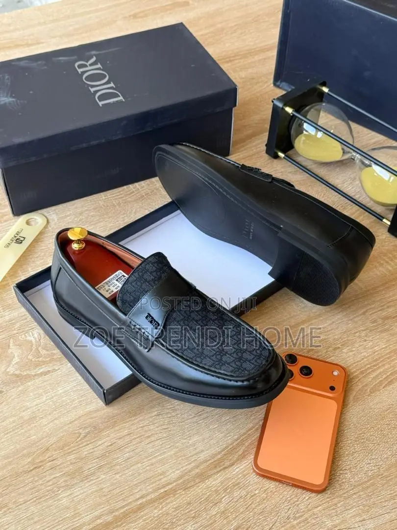 Quality Dior, Valentino,Louis Vuitton Salvatore Ferragamo Shoes