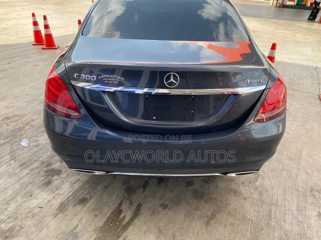 Mercedes-Benz C300 2015 Gray