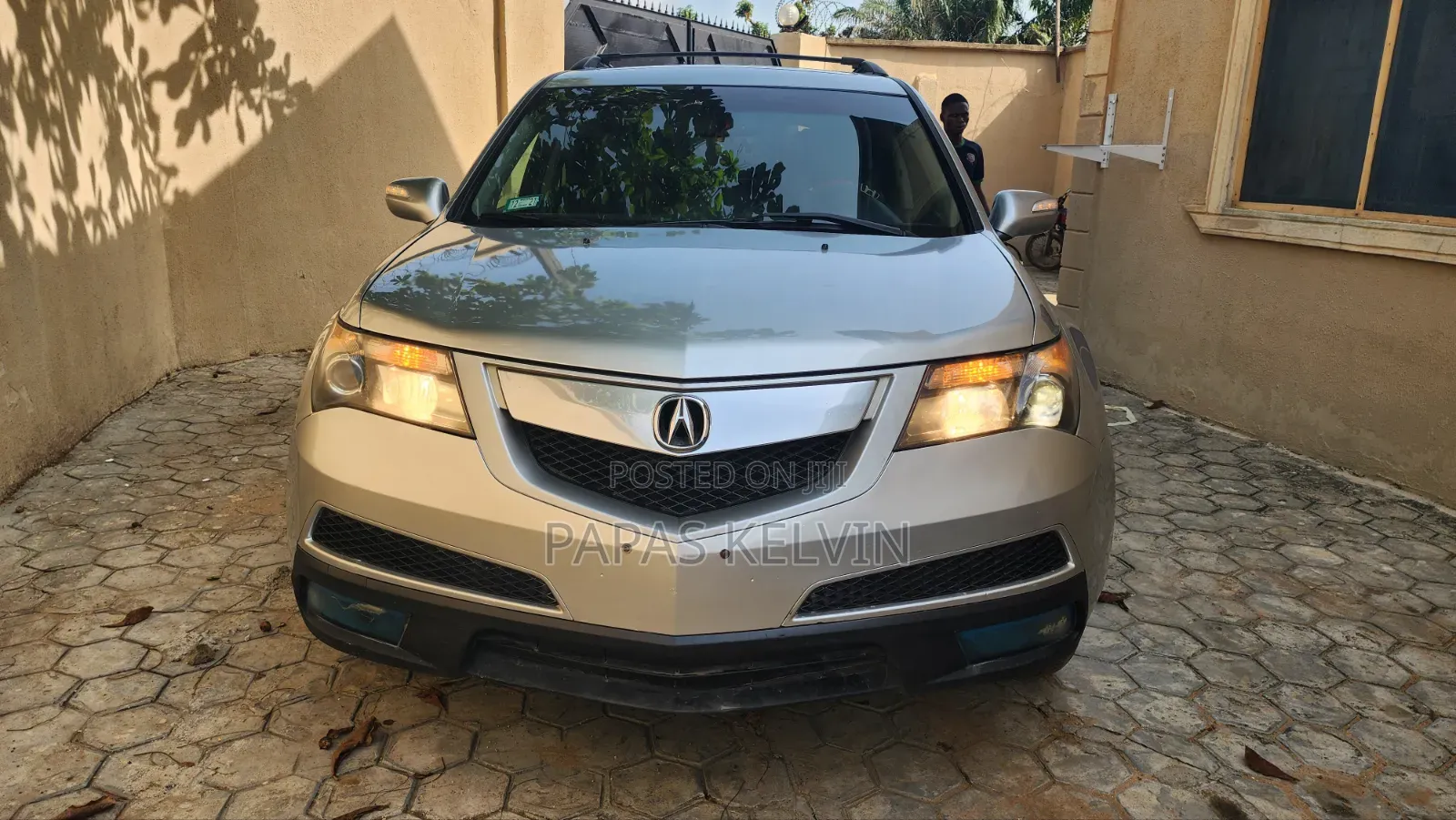 Acura MDX Technology Package SUV AWD (3.7L 6cyl 6A) 2011 Silver