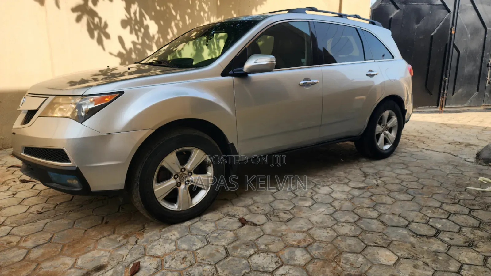 Acura MDX Technology Package SUV AWD (3.7L 6cyl 6A) 2011 Silver