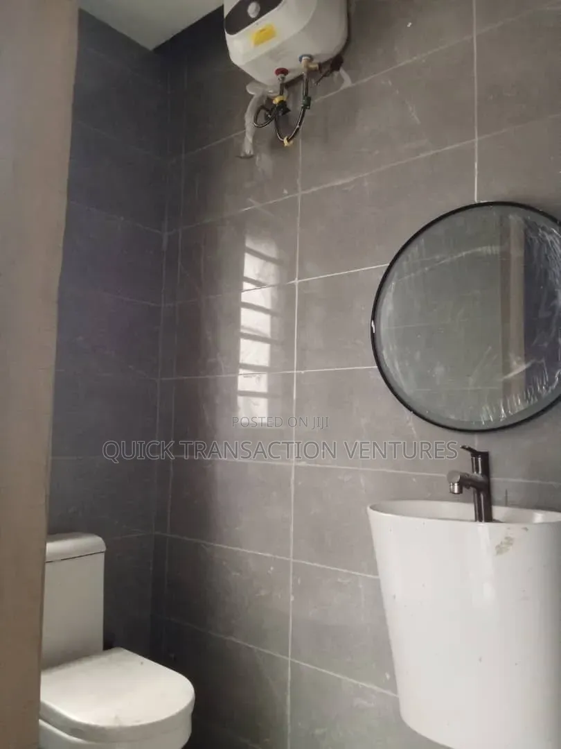 4bdrm Duplex in Onike for sale