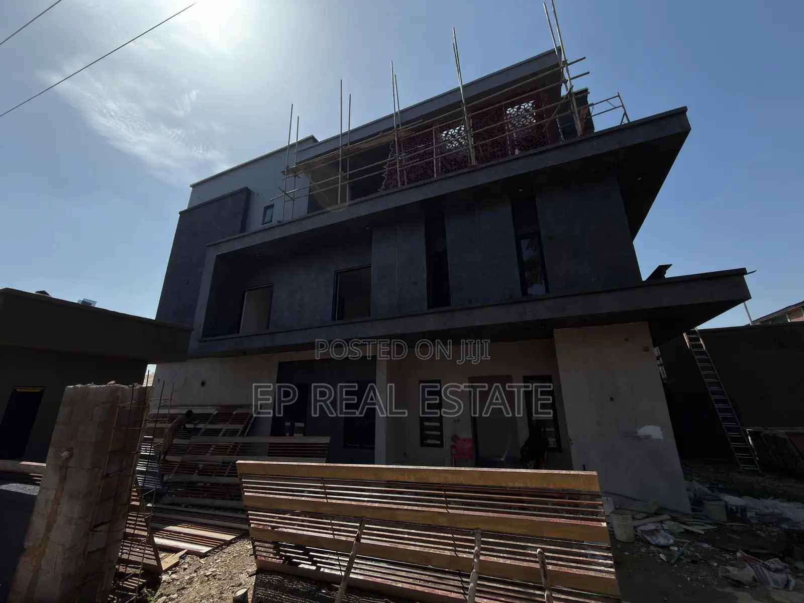 6bdrm Duplex in Zone 1 / Wuse for sale