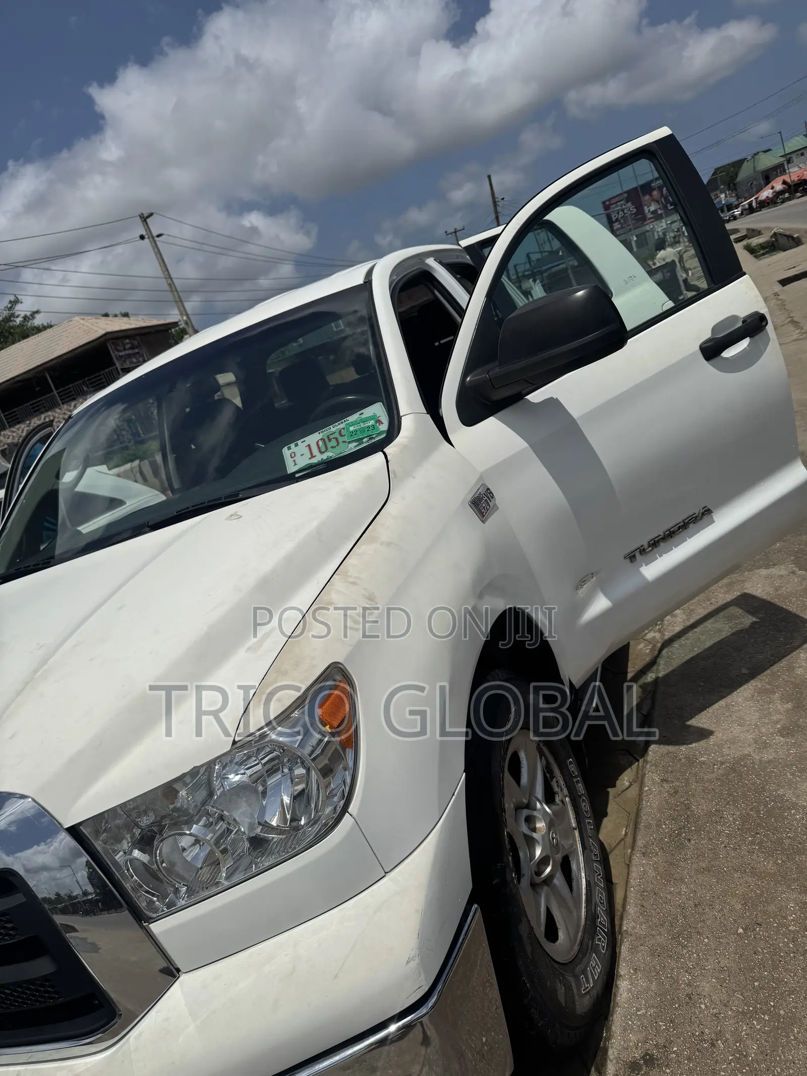 Toyota Tundra 2010 White