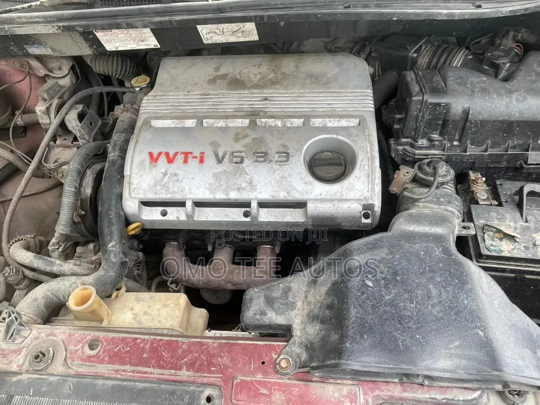 Toyota Sienna LE AWD (3.3L V6 5A) 2004 Red