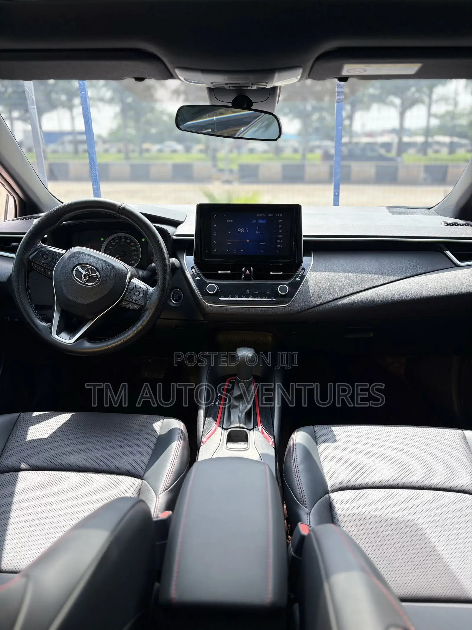 Toyota Corolla 2022 White