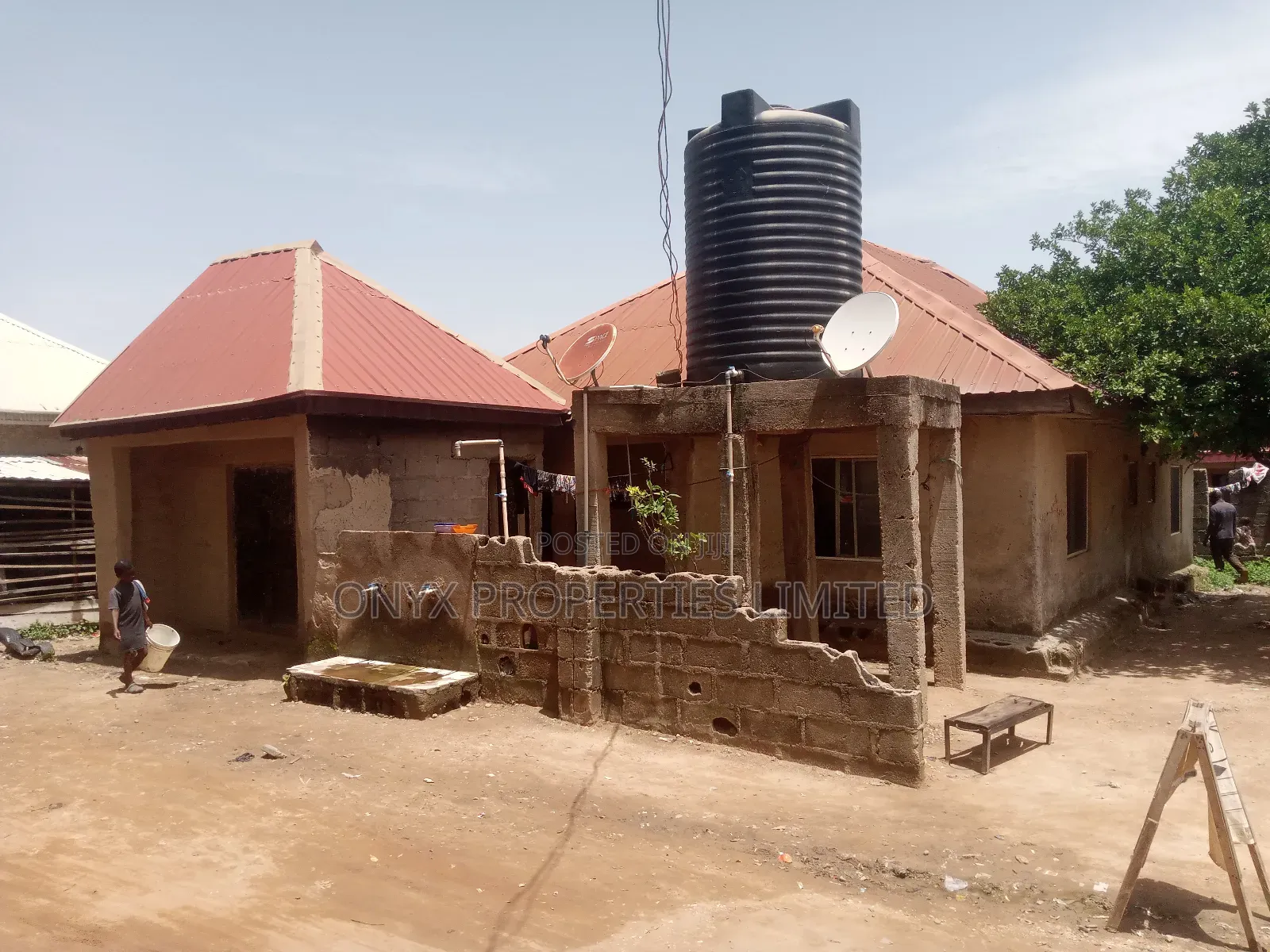 3bdrm Bungalow in Onyx Properties, Karu-Nasarawa for sale