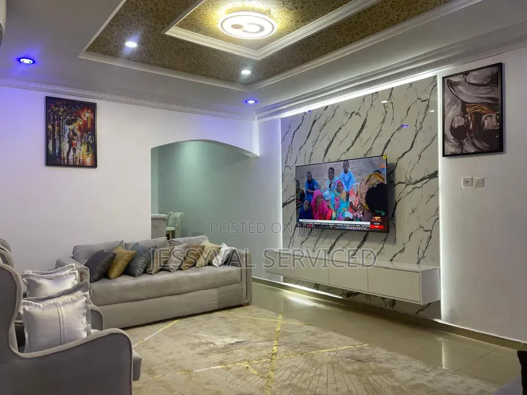 3 Bedroom Luxury Serviced Apartment With Snooker