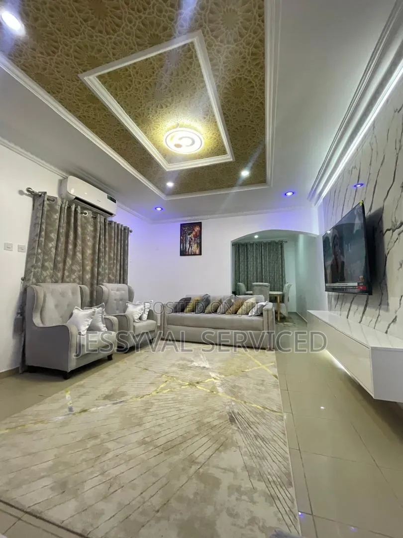 3 Bedroom Luxury Serviced Apartment With Snooker