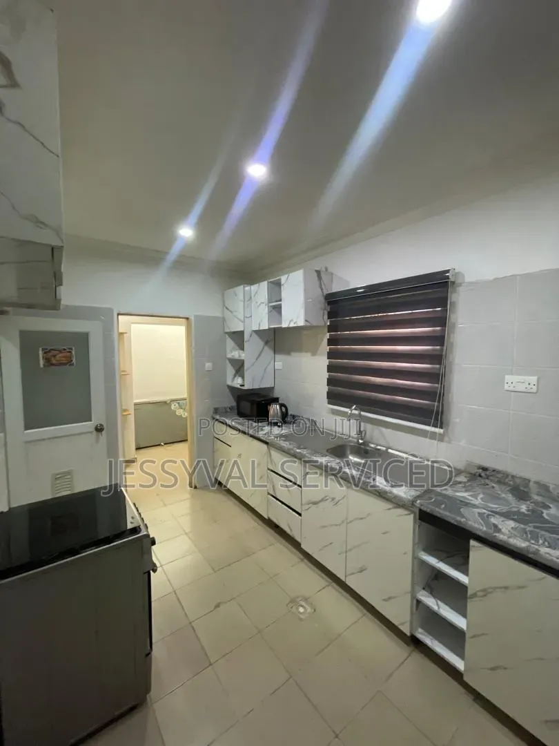 3 Bedroom Luxury Serviced Apartment With Snooker