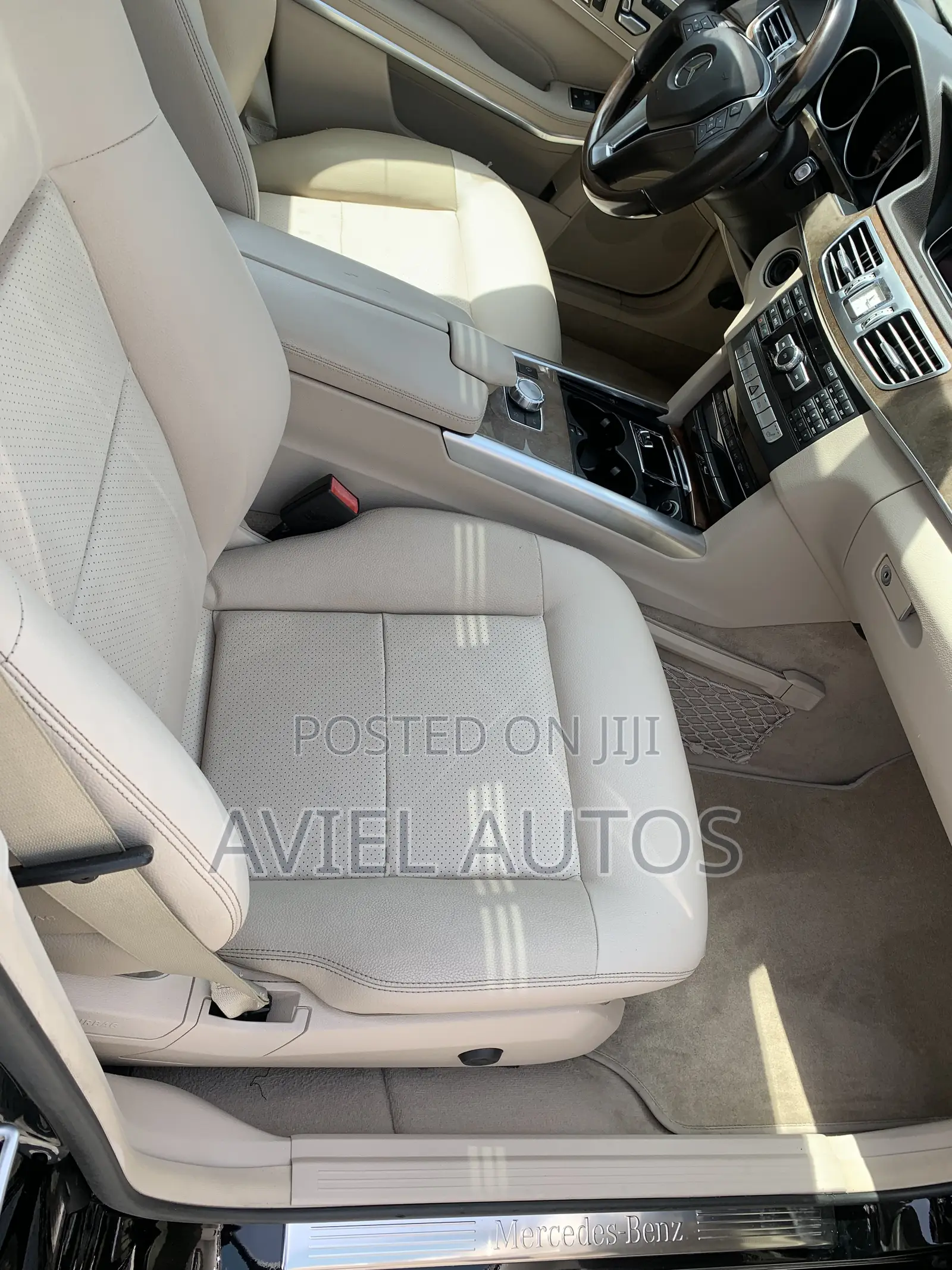 Mercedes-Benz E350 Base 4Matic Sedan AWD (3.5L 6cyl 7A) 2014 Black
