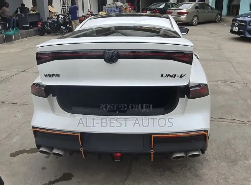 Changan UNI-V 2024 White
