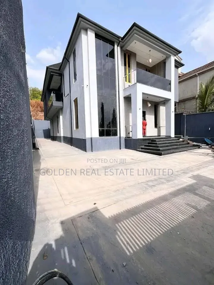 4bdrm Duplex in Apo Resettlement for sale