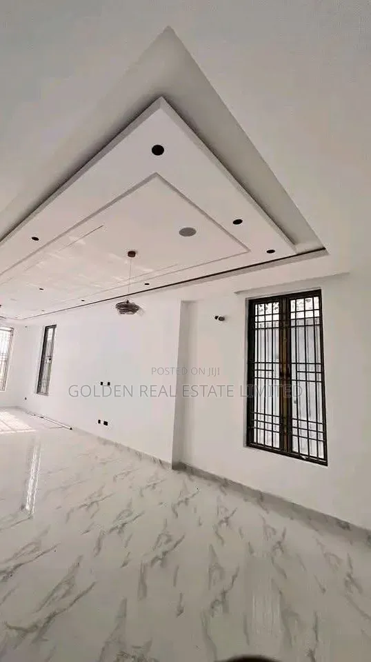 4bdrm Duplex in Apo Resettlement for sale