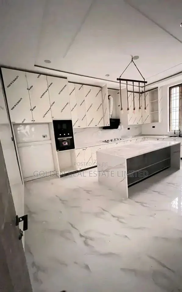 4bdrm Duplex in Apo Resettlement for sale