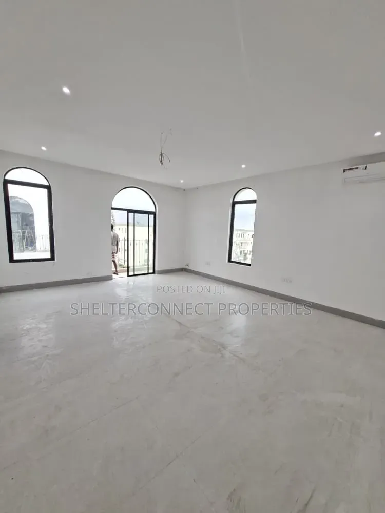 4bdrm Duplex in Ikoyi S.W for sale