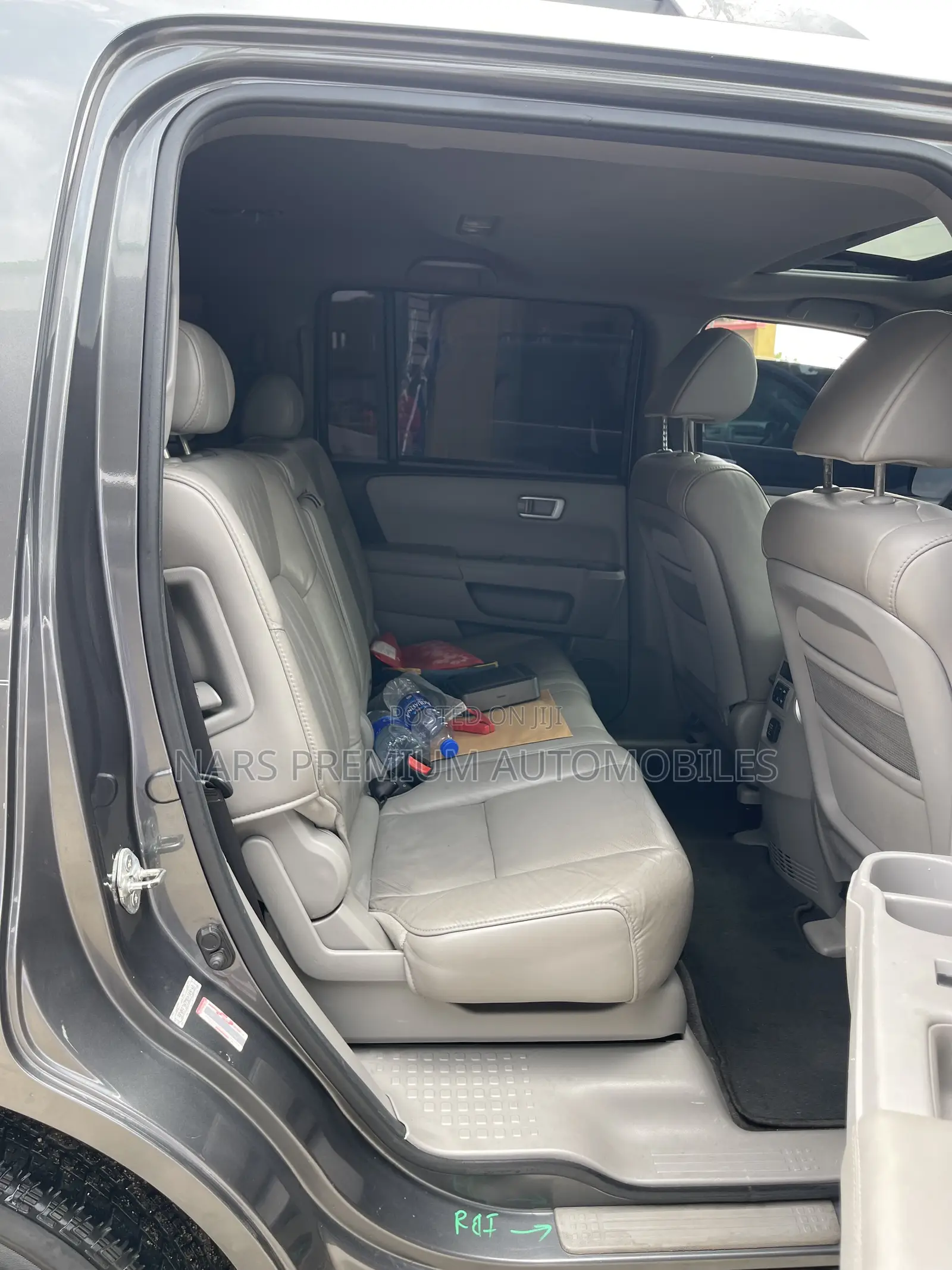 Honda Pilot EX 4dr SUV (3.5L 6cyl 5A) 2011 Gray