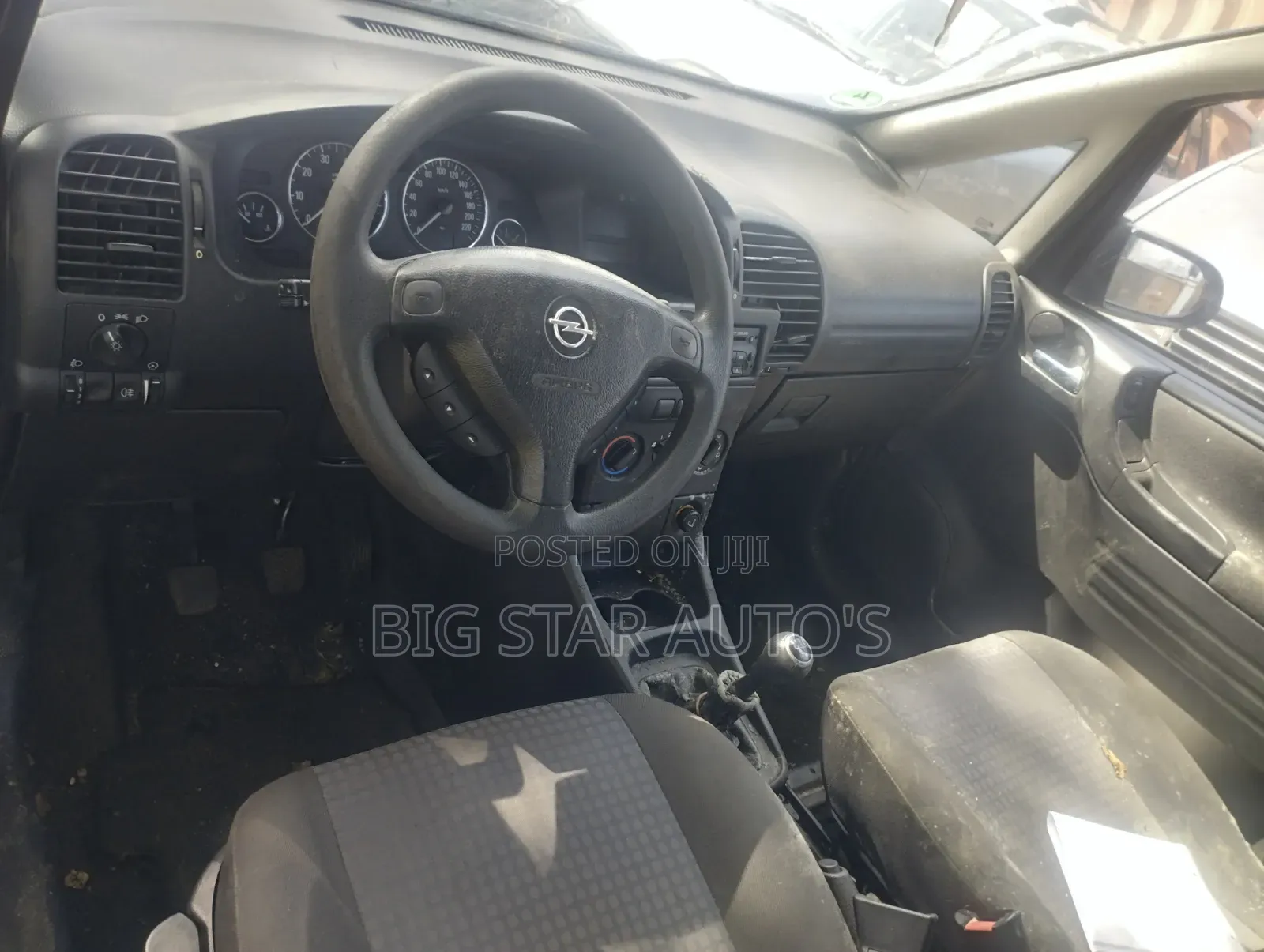 Toyota Sienna LE 2003 Silver