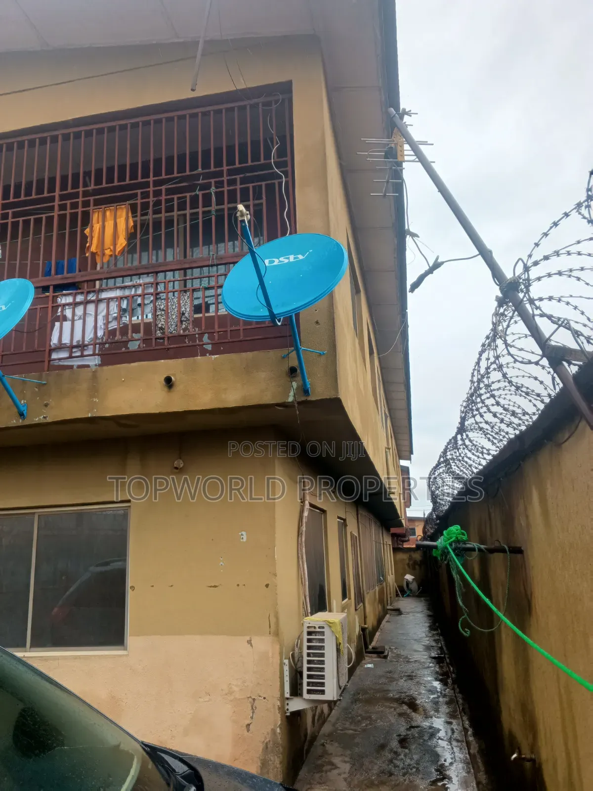 3bdrm Block of Flats in Jonathan Coker, for sale