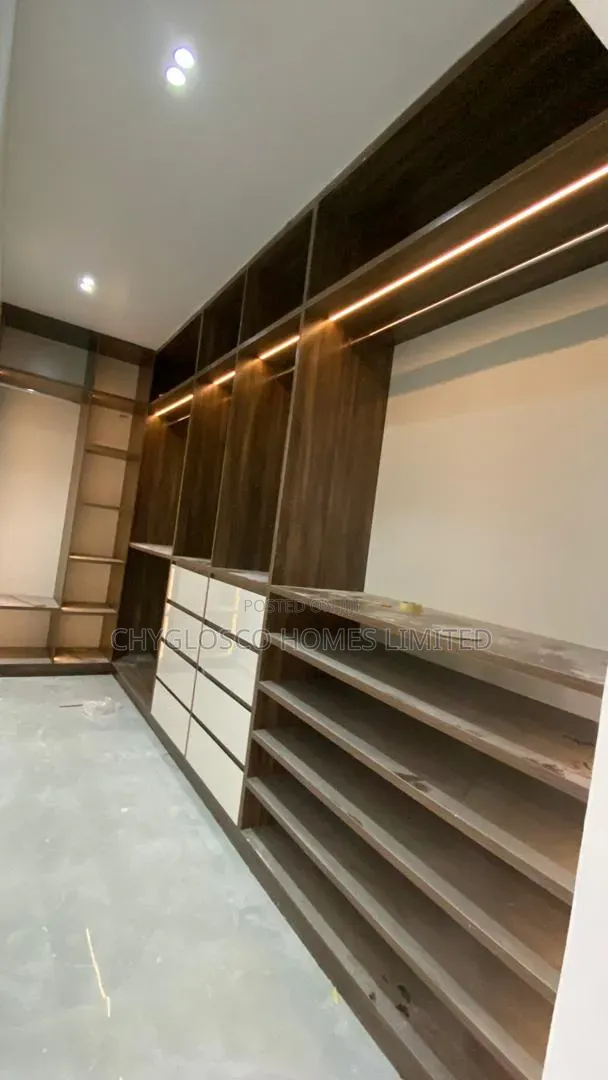 4bdrm Duplex in Rukpokwu for sale