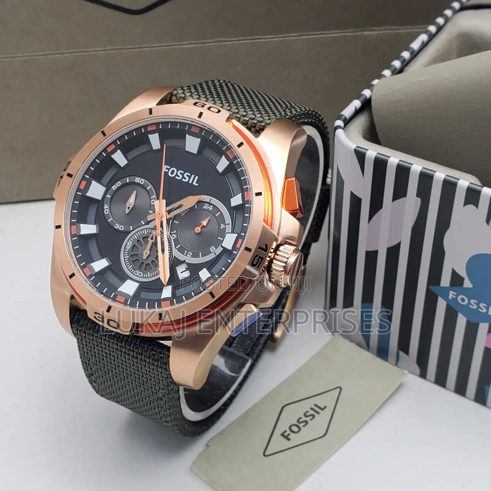 *Fossil Chronograph Fabric Strap
