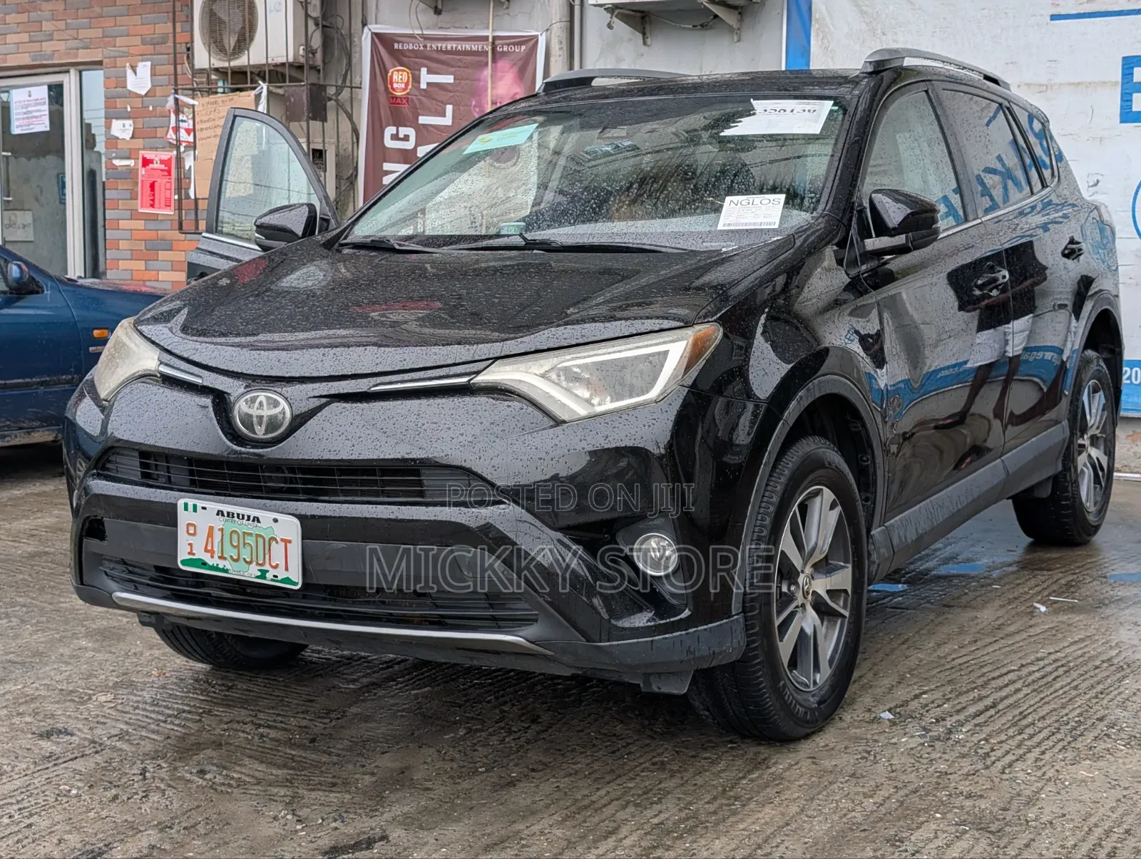 Toyota RAV4 XLE 4dr SUV AWD (2.5L 4cyl 6A) 2018 Black