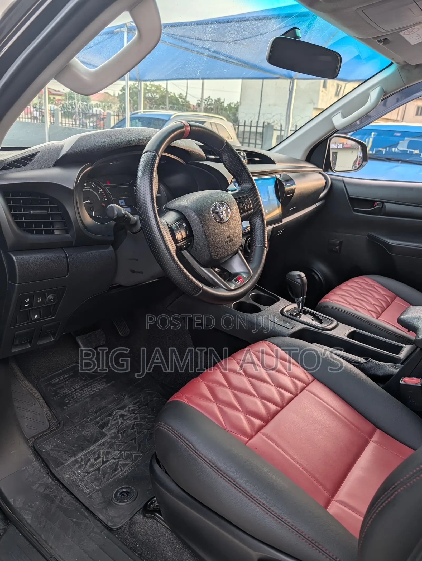Toyota Hilux 2019 Black