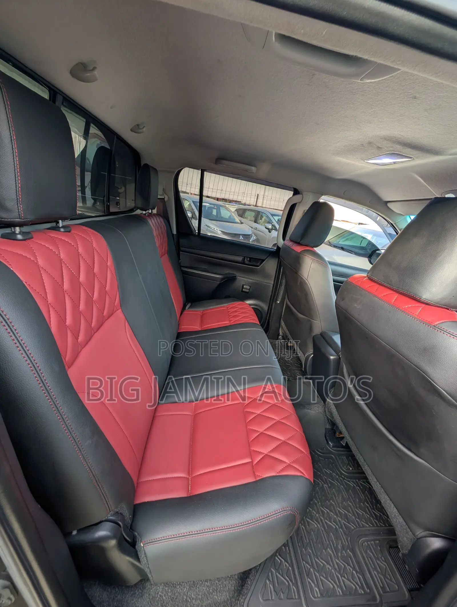 Toyota Hilux 2019 Black