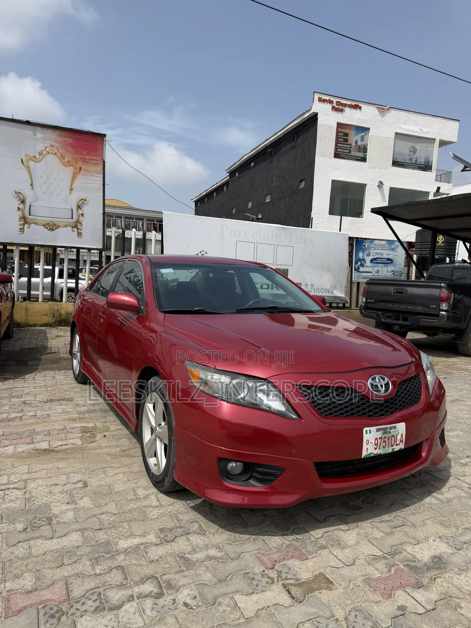 Toyota Camry SE 4dr Sedan (2.5L 4cyl 6AM) 2010 Red