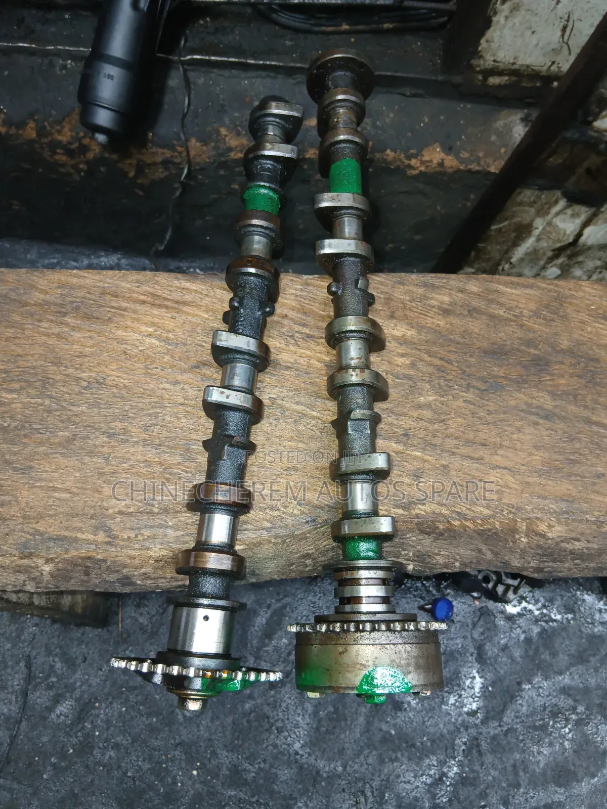 Direct Tokunbo Camshaft for Toyota Camry 2az 4 Plug