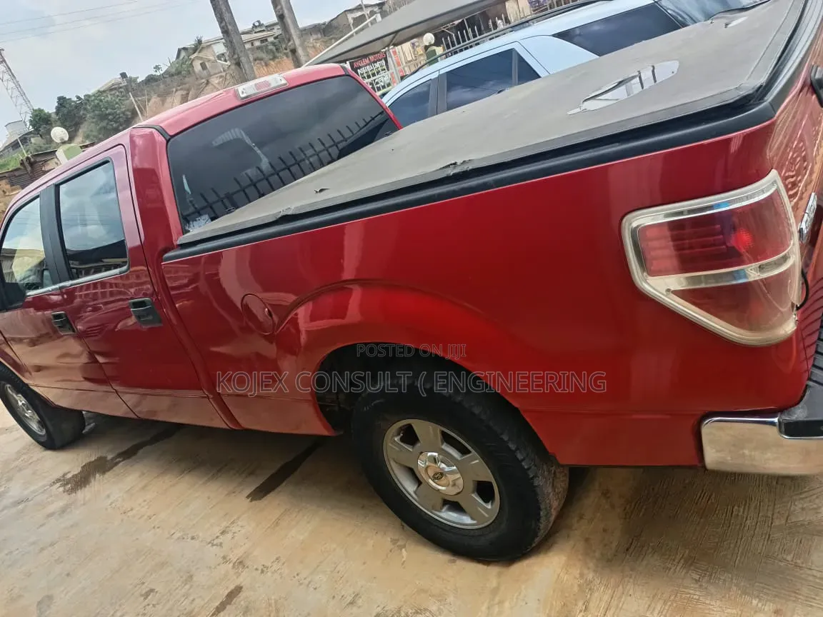 Ford F-150 XLT 2010 Red