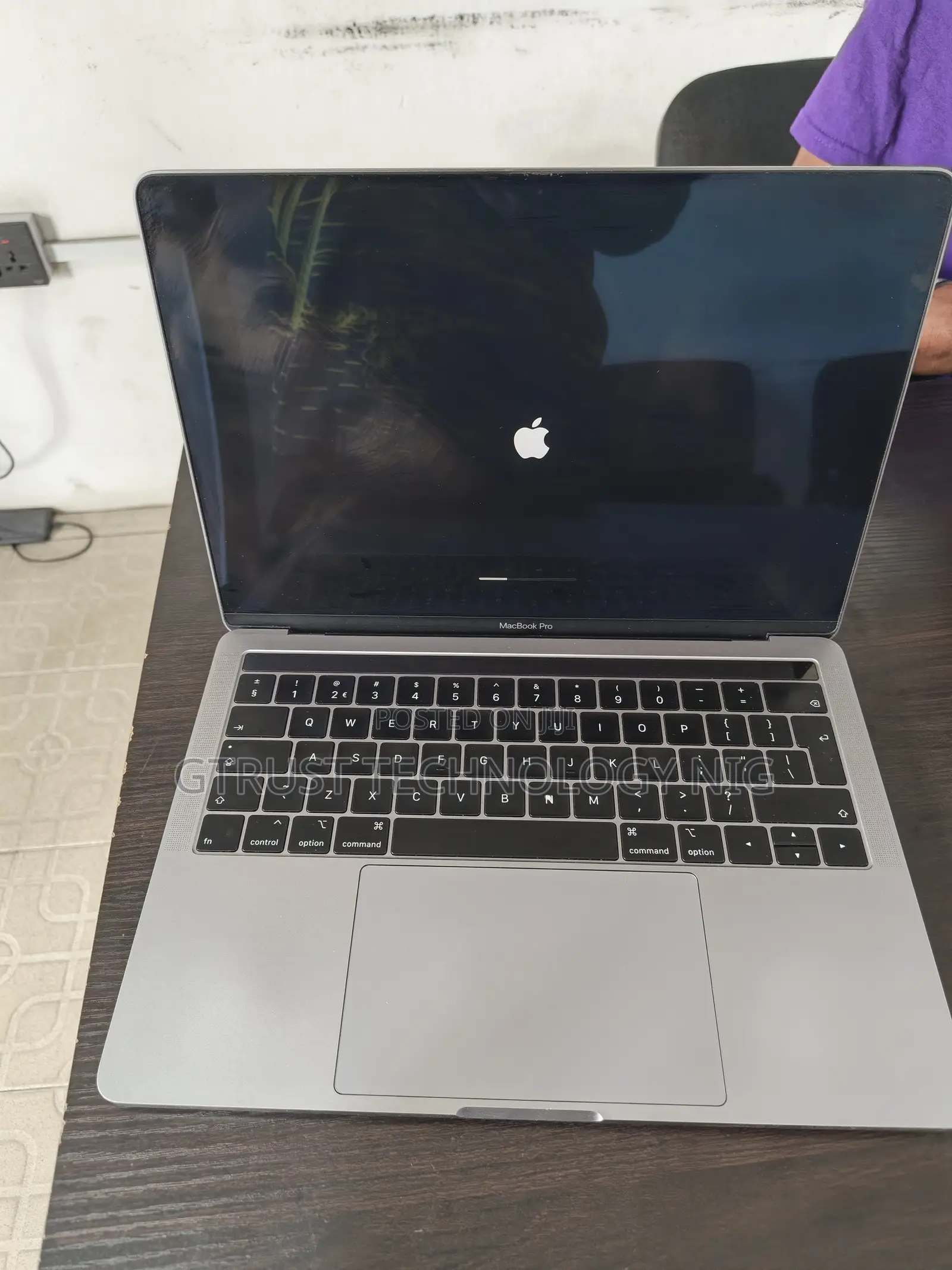 Laptop Apple MacBook Pro 2019 16GB Intel Core i5 SSD 256GB