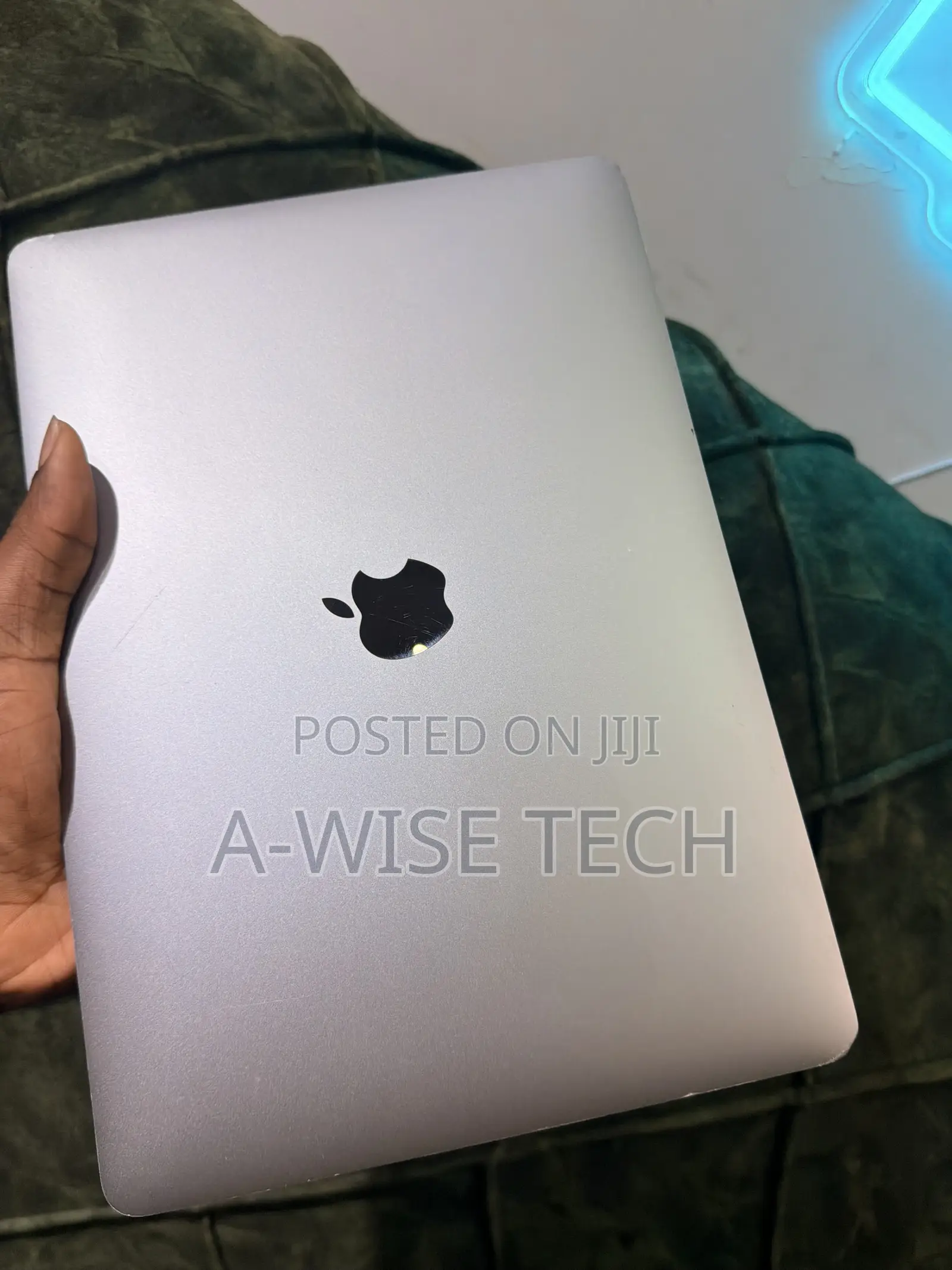 Laptop Apple MacBook Pro 2017 8GB Intel Core i5 SSD 256GB