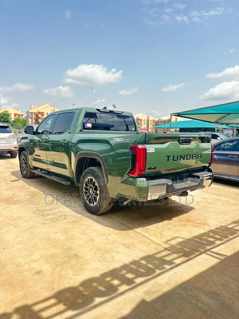 Toyota Tundra 2024 Green