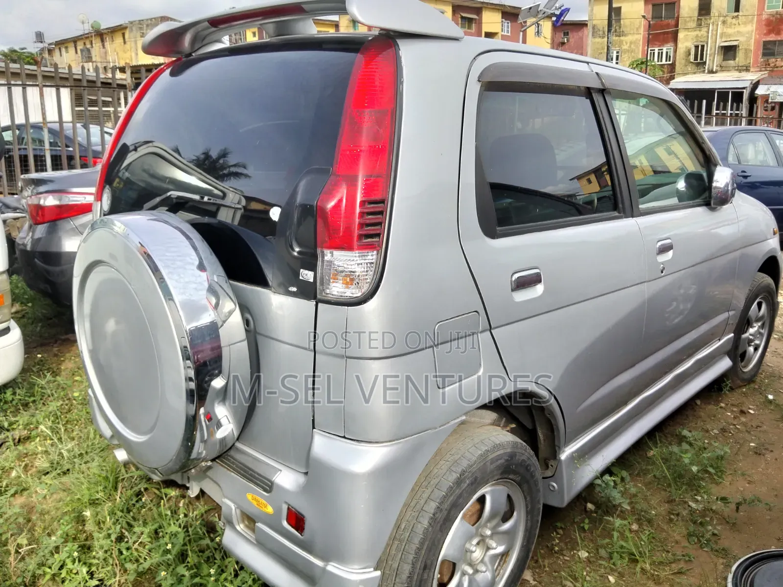 Daihatsu Terios Automatic 2004 Silver