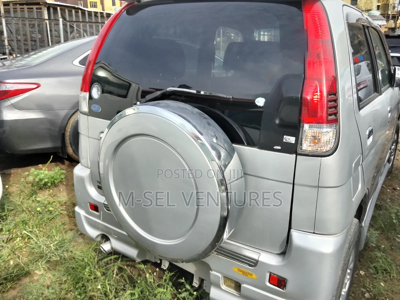 Daihatsu Terios Automatic 2004 Silver