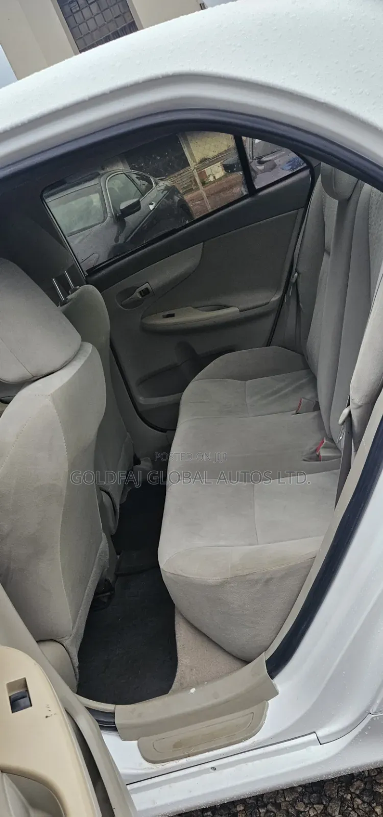 Toyota Corolla LE 4dr Sedan (1.8L 4 cyl 4A) 2009 White