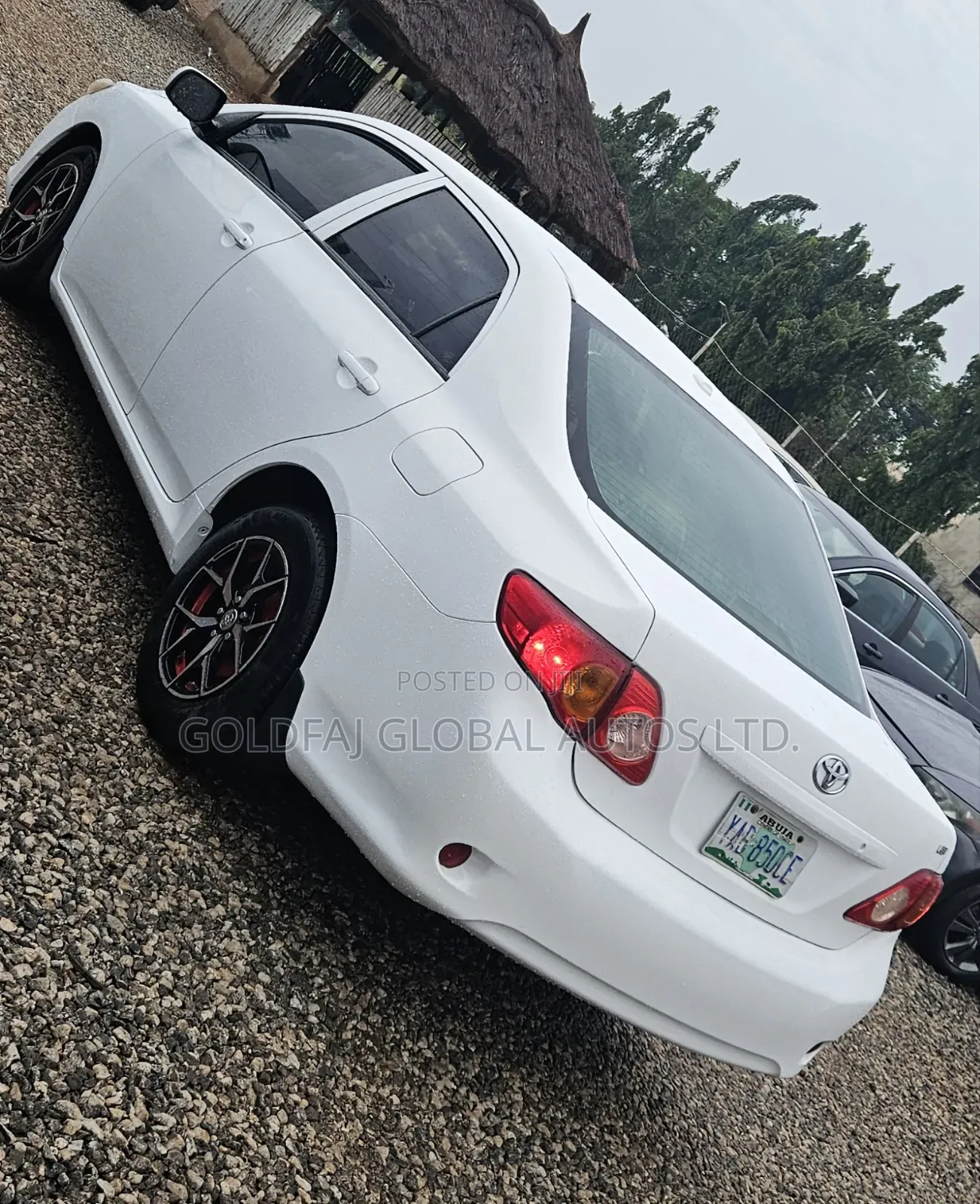Toyota Corolla LE 4dr Sedan (1.8L 4 cyl 4A) 2009 White
