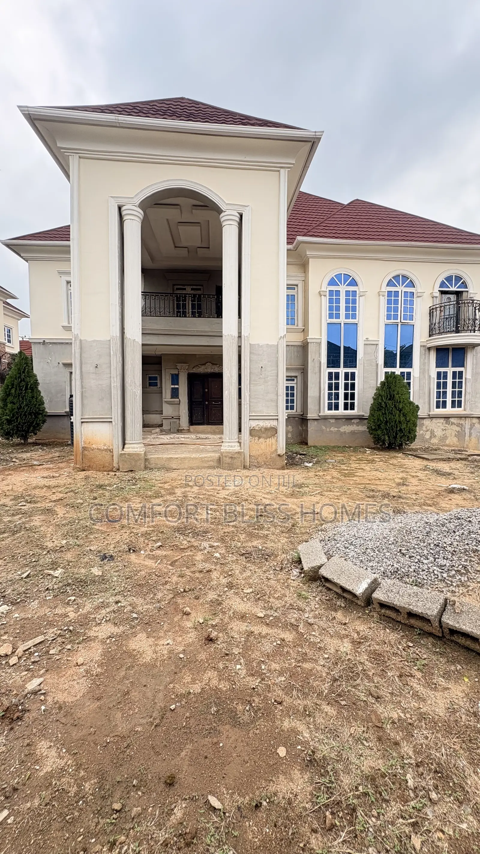 7bdrm Duplex in Katampe (Main) for sale