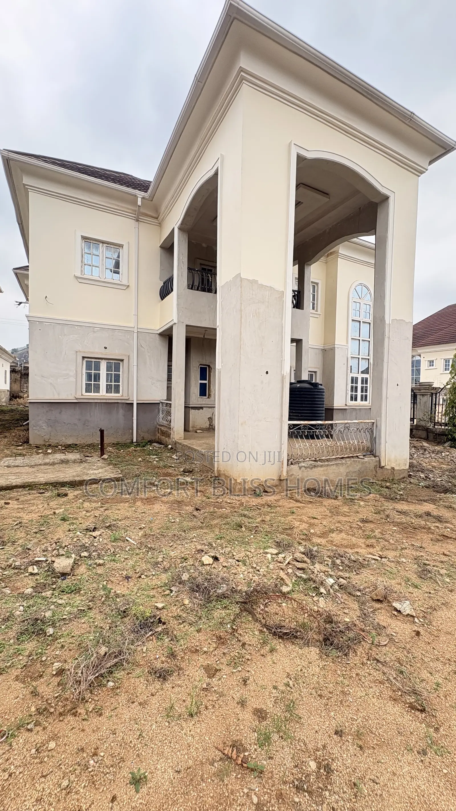 7bdrm Duplex in Katampe (Main) for sale