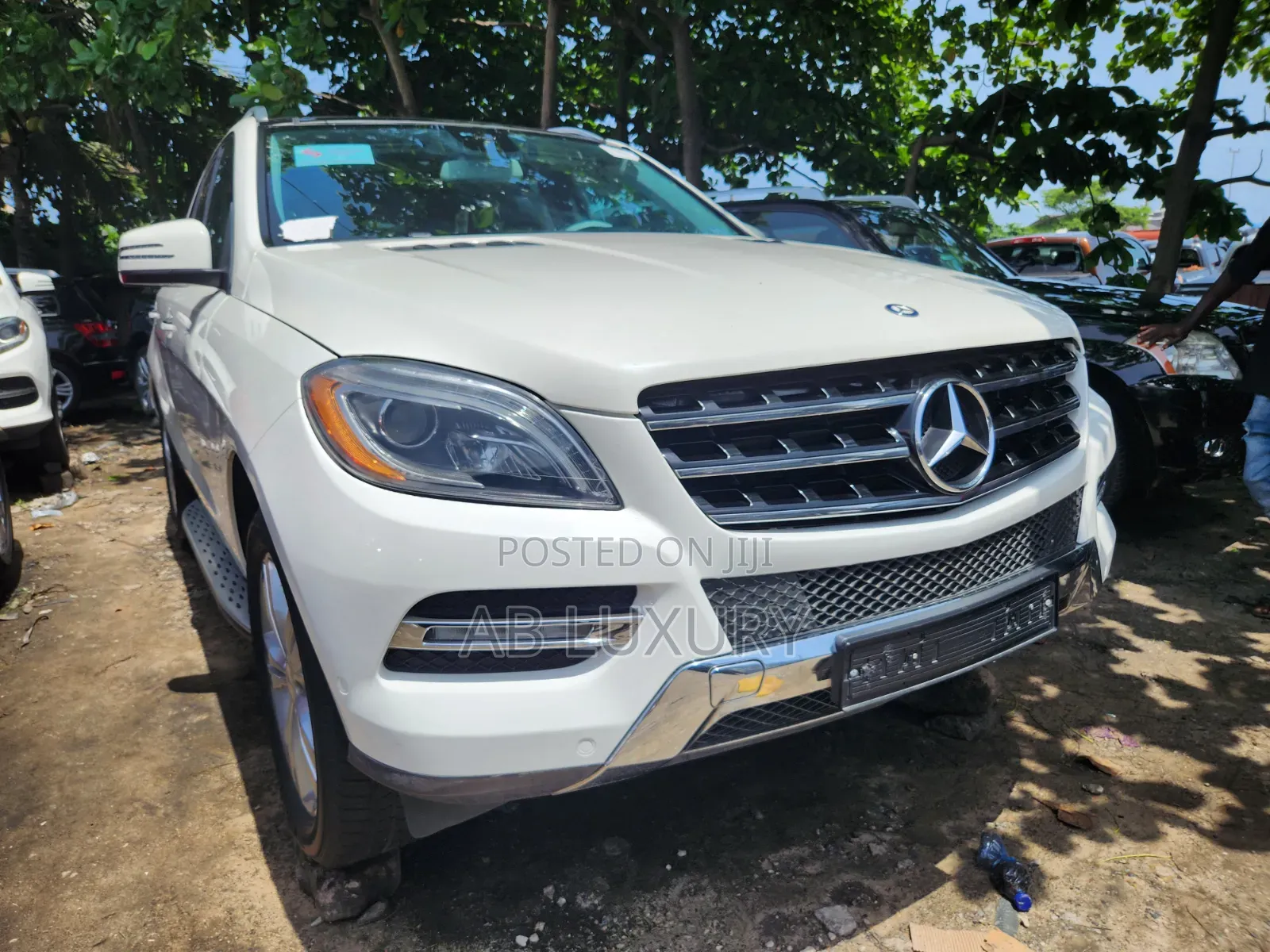 Mercedes-Benz M Class ML350 4MATIC 4dr SUV AWD (3.5L 6cyl 7A) 2014 White