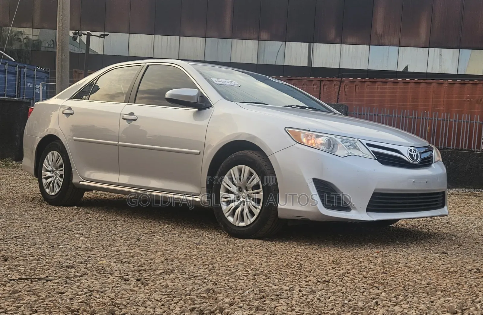 Toyota Camry SE 4dr Sedan (2.5L 4cyl 6A) 2012 Gray